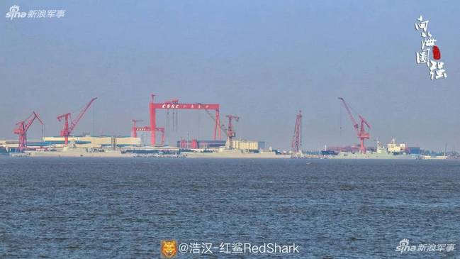 颜值相当高：中国两艘055万吨大驱同框亮相